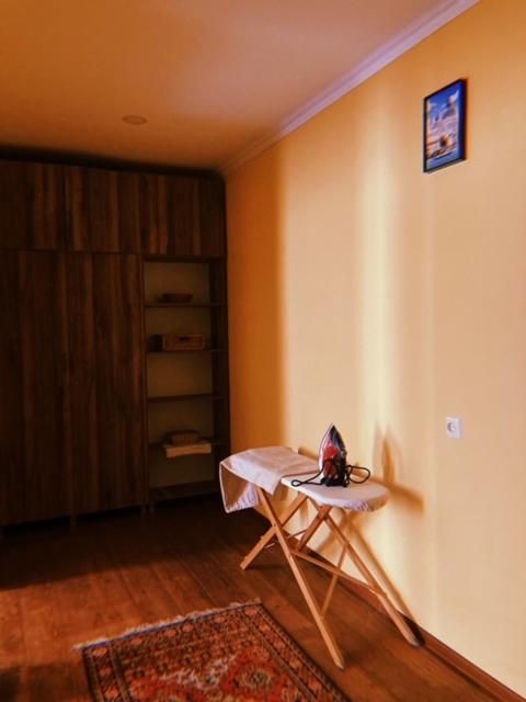 Home Away Home In Heart Of Tiflis Exterior foto